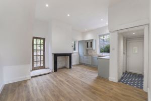 Photo 10- click for photo gallery